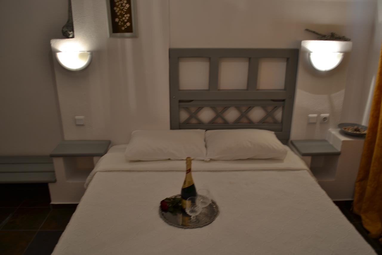Skyros Koxilas Studios Buitenkant foto