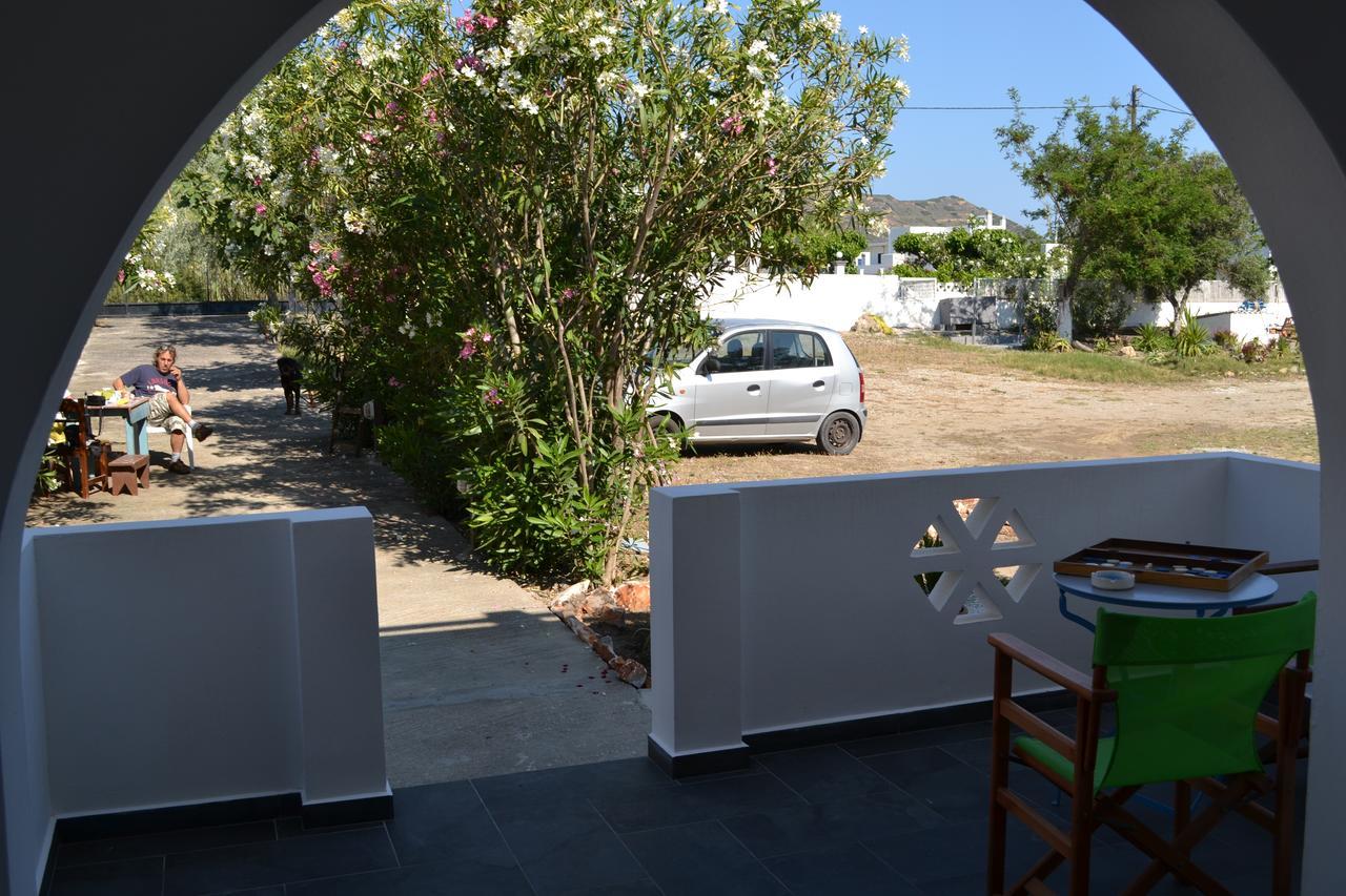 Skyros Koxilas Studios Buitenkant foto