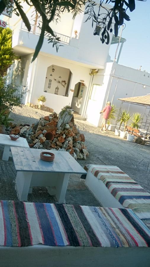 Skyros Koxilas Studios Buitenkant foto