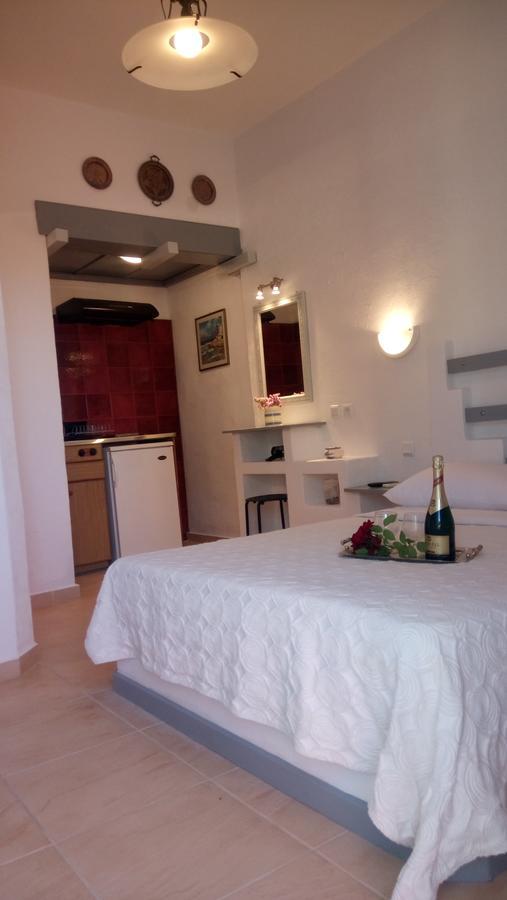 Skyros Koxilas Studios Buitenkant foto