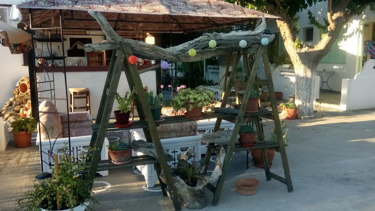 Skyros Koxilas Studios Buitenkant foto