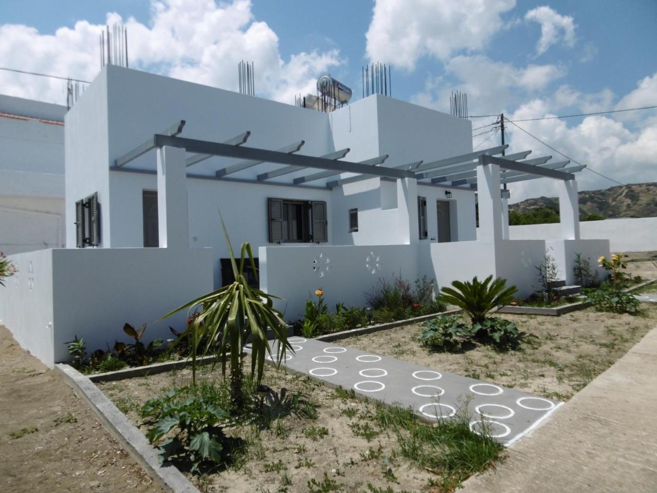 Skyros Koxilas Studios Buitenkant foto