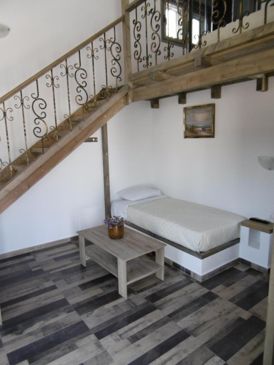 Skyros Koxilas Studios Buitenkant foto
