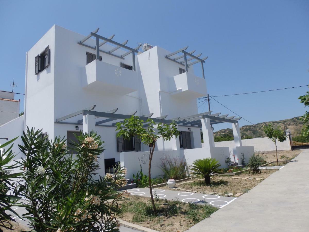 Skyros Koxilas Studios Buitenkant foto