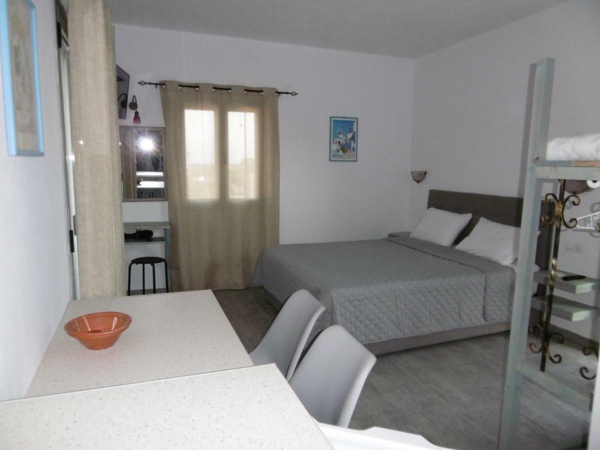 Skyros Koxilas Studios Buitenkant foto