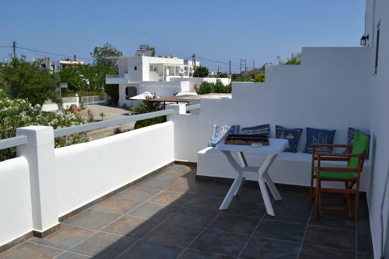 Skyros Koxilas Studios Buitenkant foto